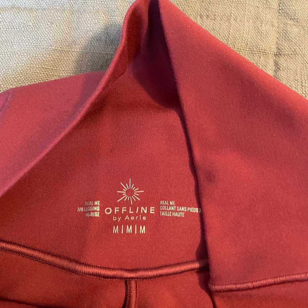 Aerie offline mauve cropped leggings! Size medium. Worn once and washed once.